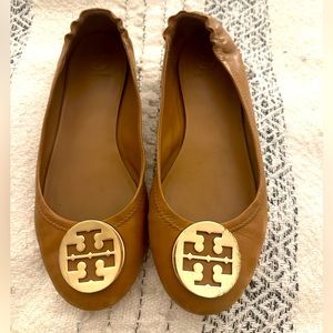 Tory Burch Ballet Flats - color royal tan gold . Size 8.5